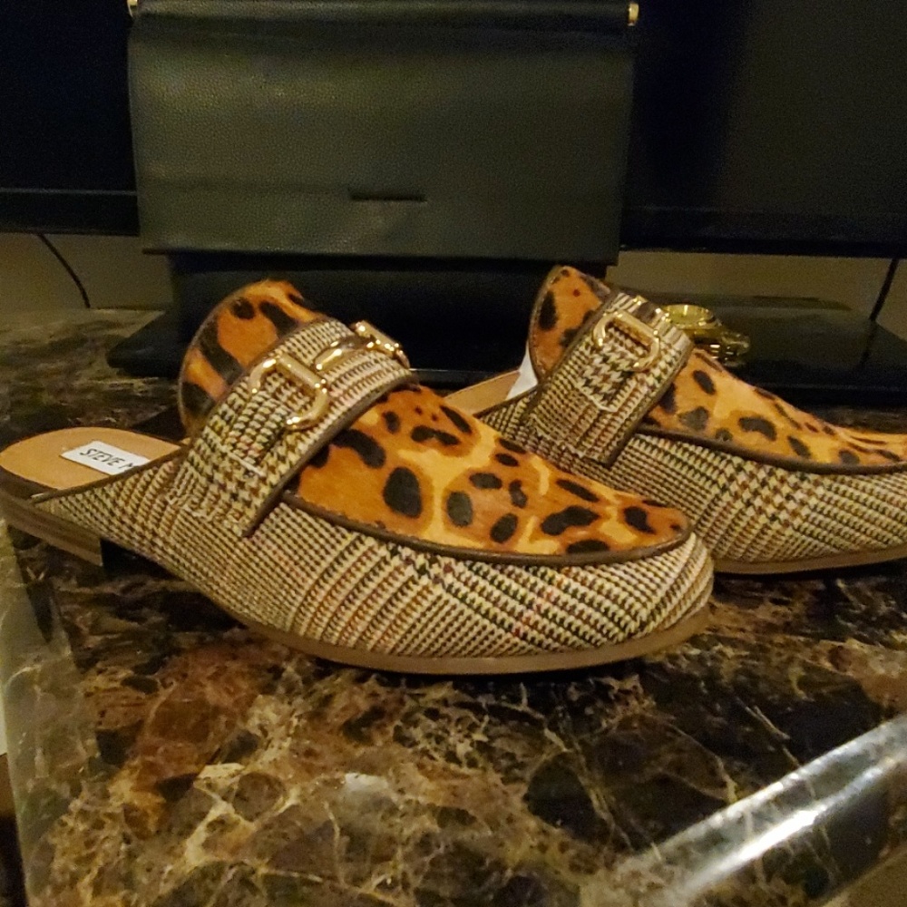 Leopard loafer